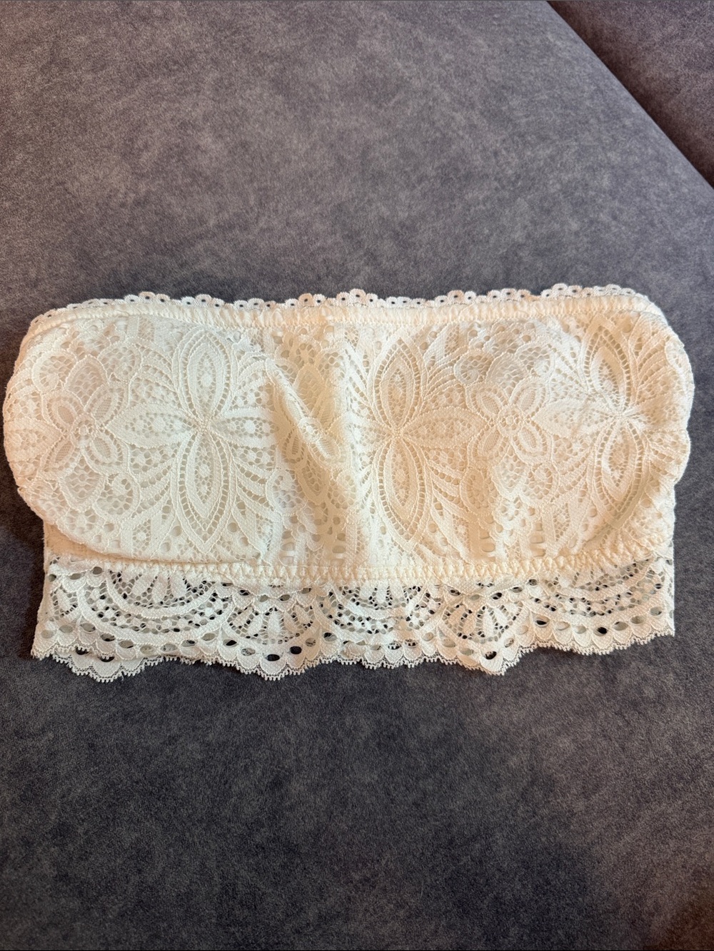 Gilly Hicks Cream Lace Strapless Bralette
